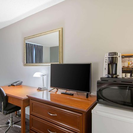 Econo Lodge Regina Eksteriør bilde
